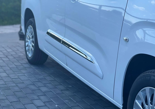 Toyota Proace City Verso cena 123900 przebieg: 1, rok produkcji 2024 z Czerwionka-Leszczyny małe 106